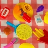 Kosz piknikowy koszyk fast food pizza burger jedzenie prowiant przekąski na piknik
